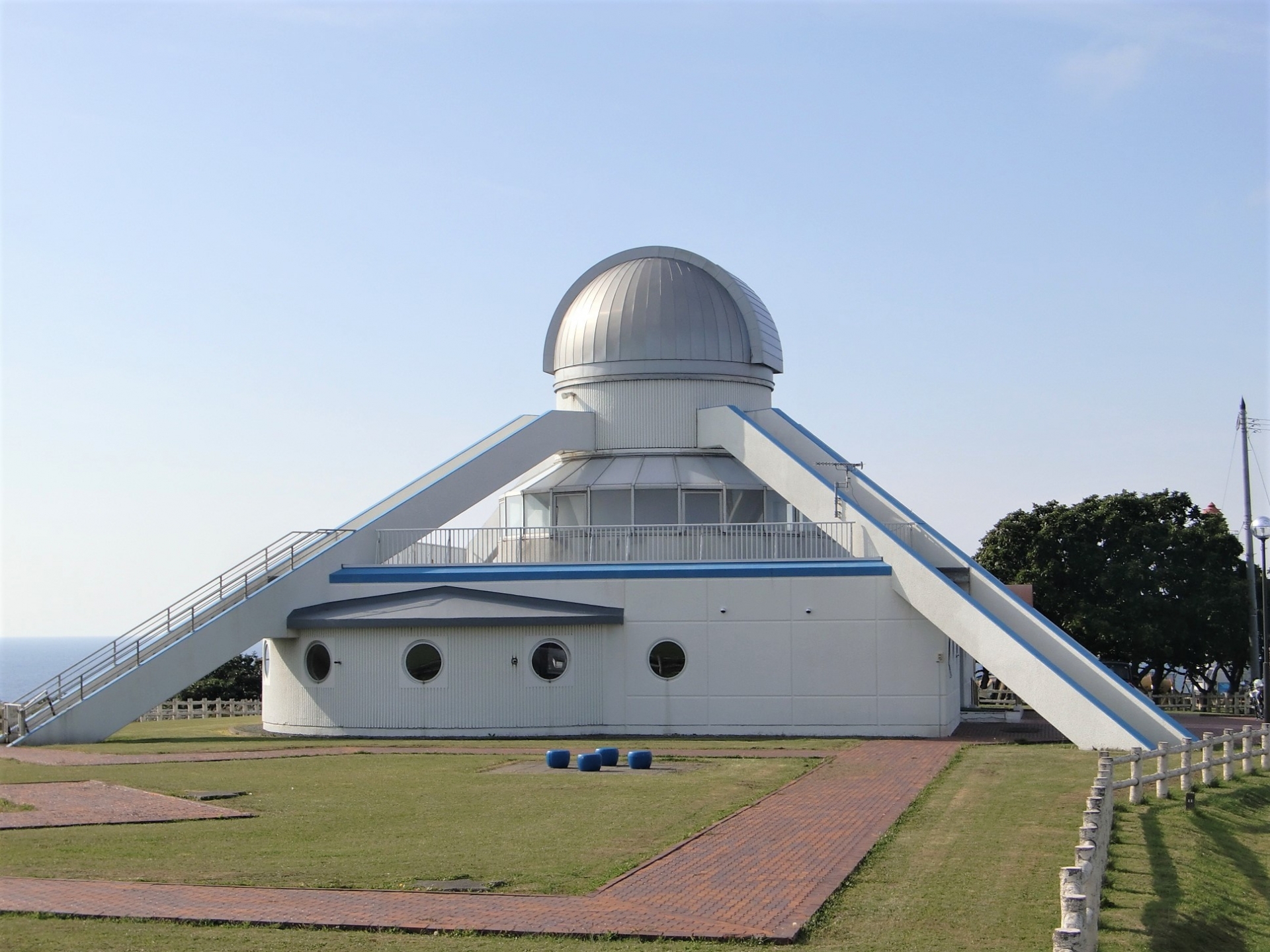北海道初山別村のしょさんべつ天文台。