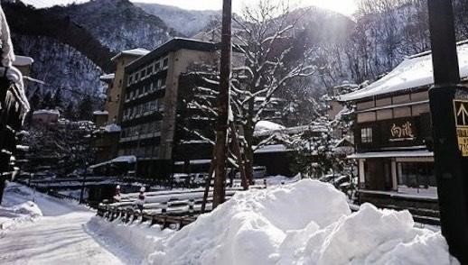 東山温泉の街並み