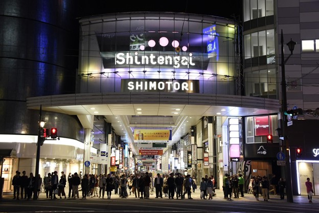 夜の下通アーケード