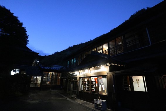 平安時代から続く大沢温泉